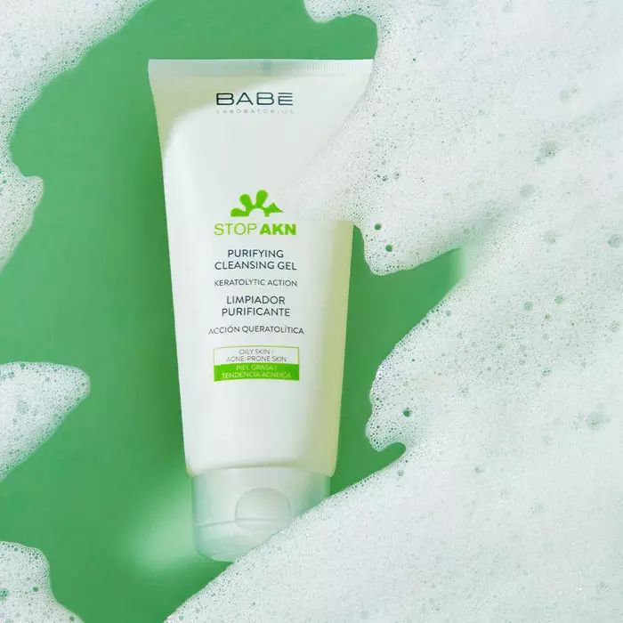 Sữa rửa mặt xanh lá cây Babe Purifying Cleansing Gel
