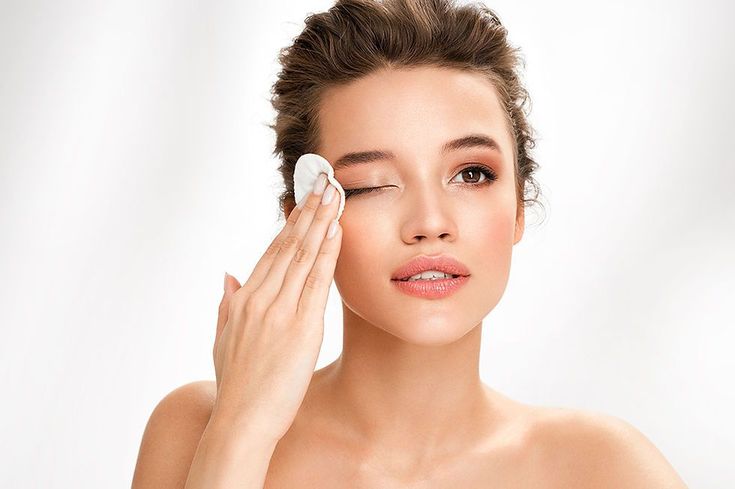 nước tẩy trang làm sạch sâu song dịu nhẹ