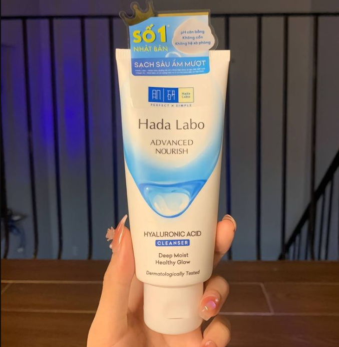 Sữa rửa mặt Hada Labo trắng  Advanced Nourish Hyaluronic Acid