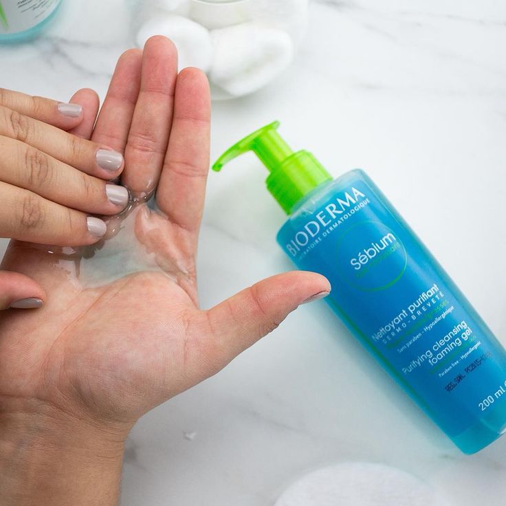 Sữa rửa mặt Bioderma Crealine Gel moussant của Pháp 
