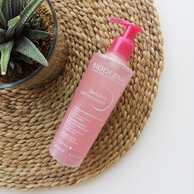 Sữa rửa mặt hồng Bioderma Crealine Gel