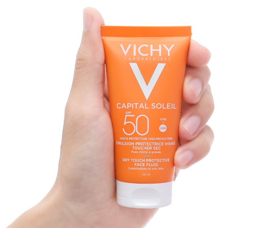 Kem chống nắng Vichy Capital Soleil Mattifying Dry Touch Face Fluid SPF50+ loại dành cho da dầu, da hỗn hợp thiên dầu