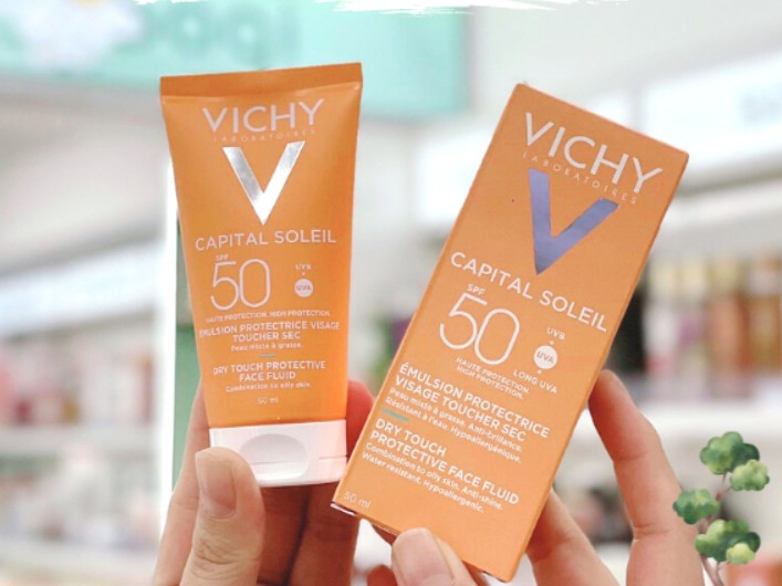 Kem chống nắng Vichy nâng tone da Capital Soleil Mattifying Dry Touch Face Fluid SP50