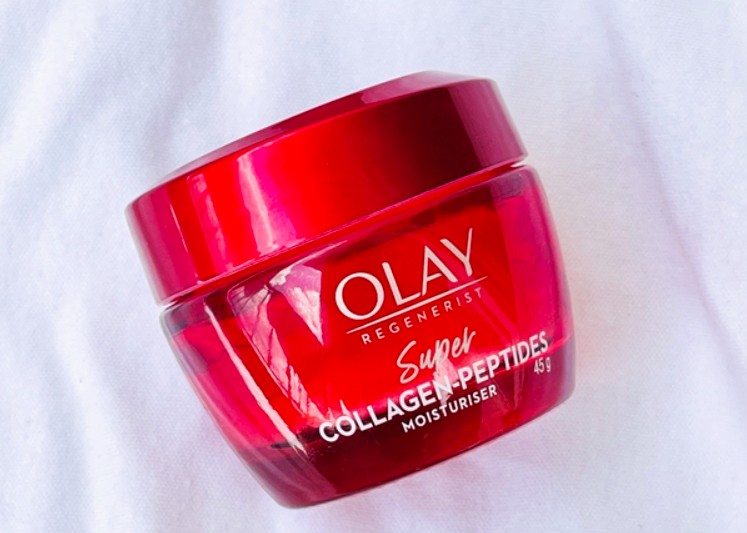 Kem Olay dành cho tuổi 50 nào tốt? Review 3 loại tốt nhất