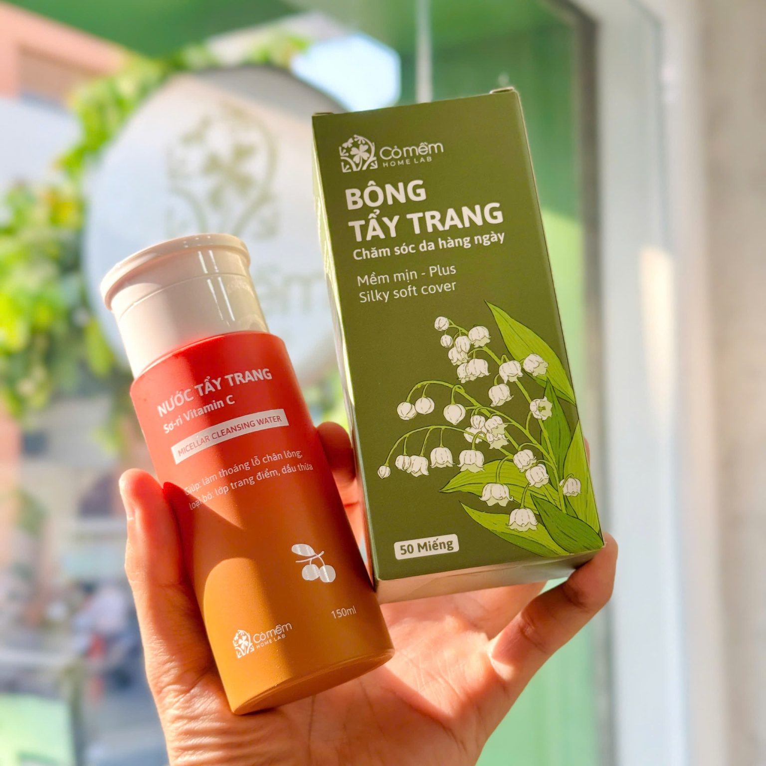 Top 5 nước tẩy trang cho tuổi 40 tốt, ưa chuộng hiện nay