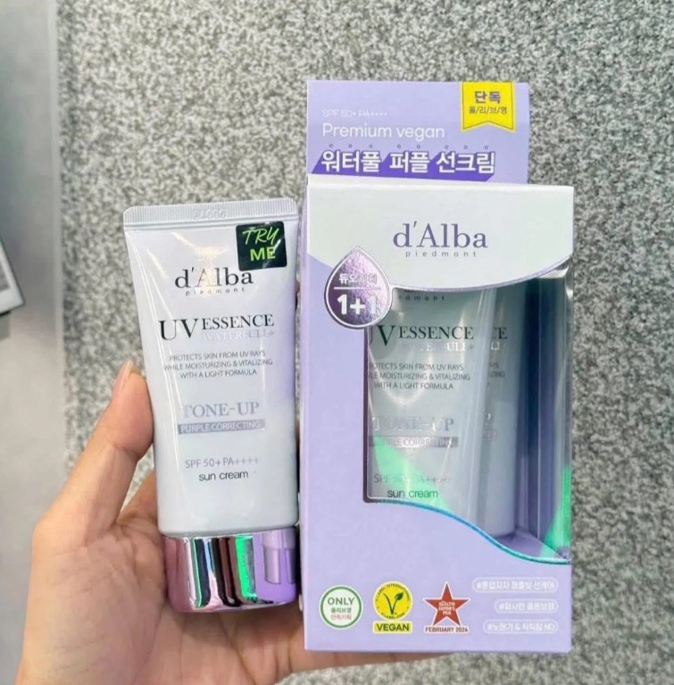 Kem chống nắng d’Alba tím Waterfull