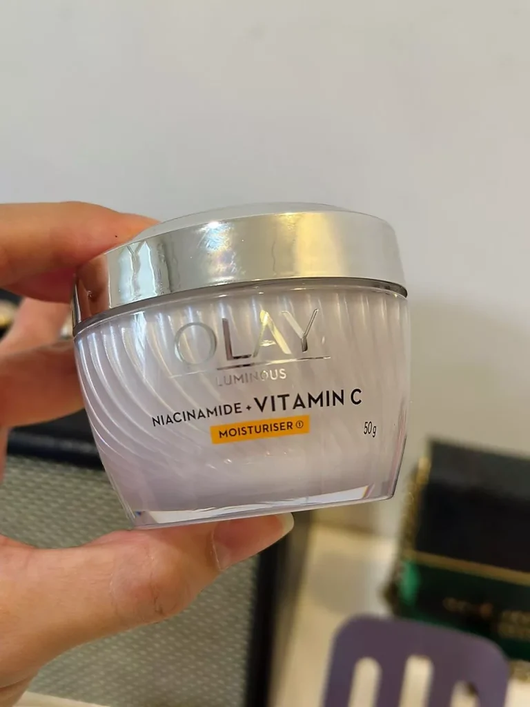 Kem Olay Luminous Niacinamide Vitamin C