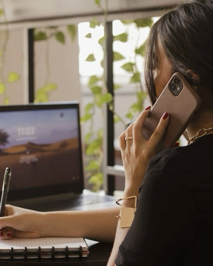 ánh sáng từ thiết bị điện tử gây nám da